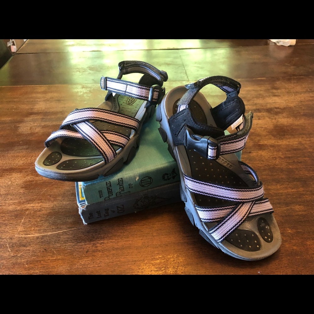 KEEN Water Sandals Newcondition Waterproof Light Purple rafting kayak paddle